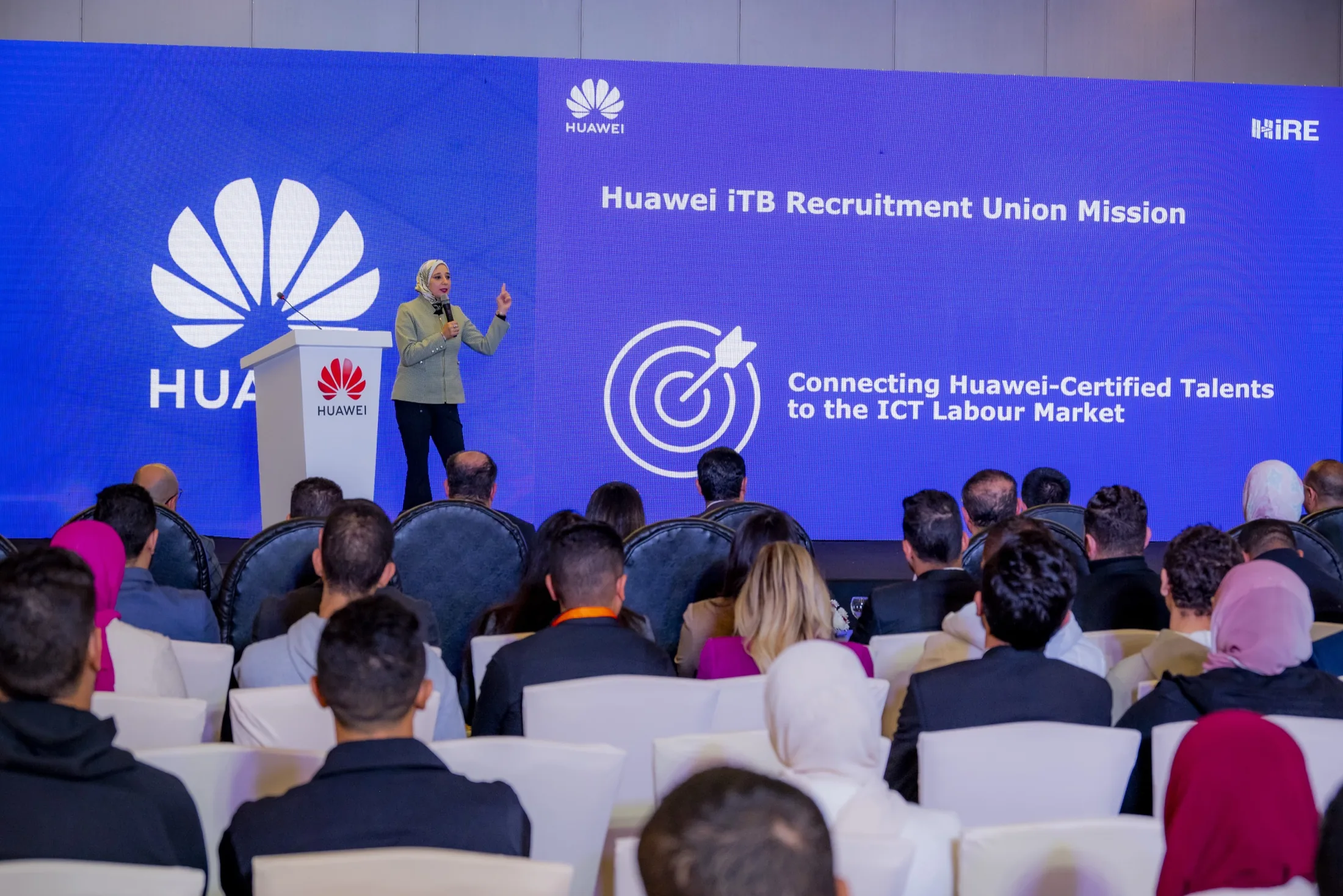The opening keynote, Huawei's national-ICT vision on the LED above a full house